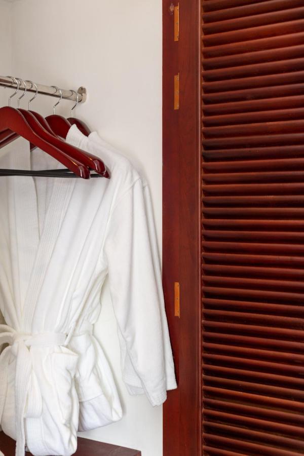 La Chronique Hotel プノンペン エクステリア 写真