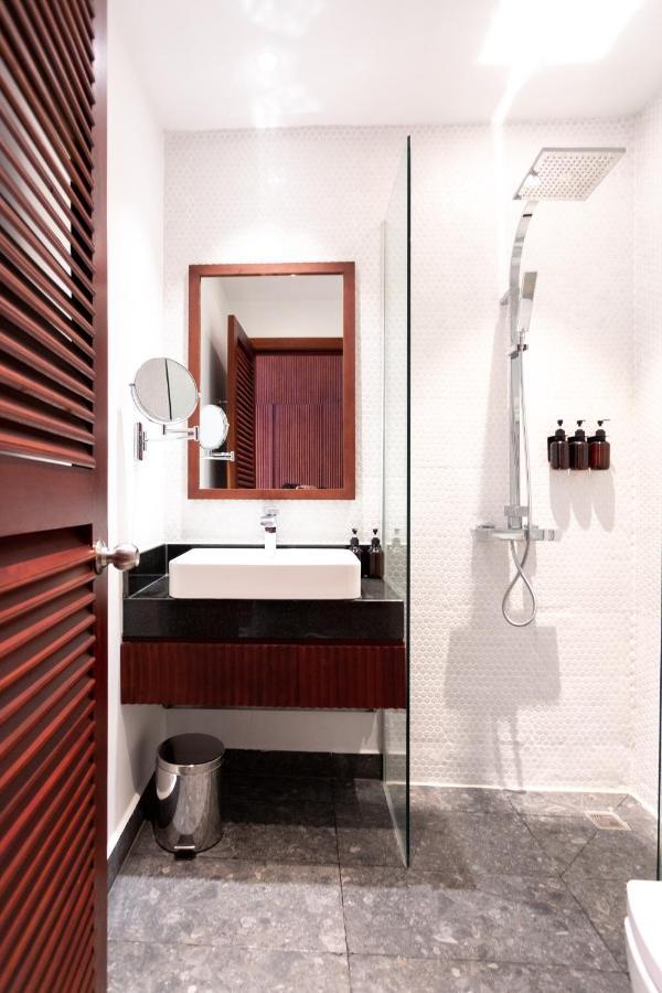 La Chronique Hotel プノンペン エクステリア 写真