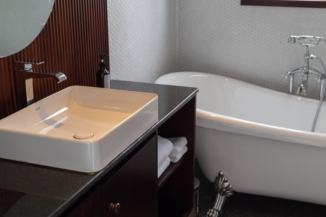 La Chronique Hotel プノンペン エクステリア 写真